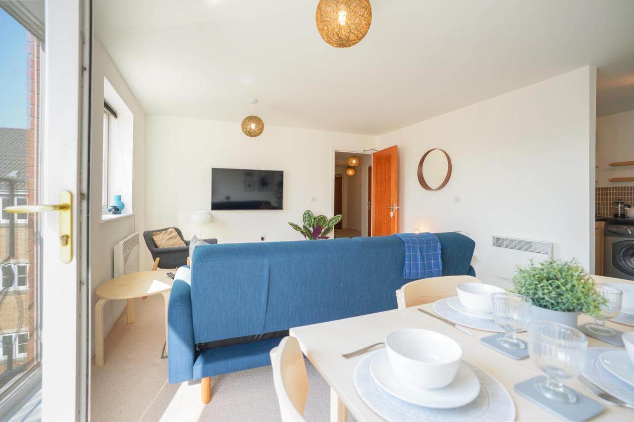 Stylish Apartment With Private Parking Кардіфф Екстер'єр фото