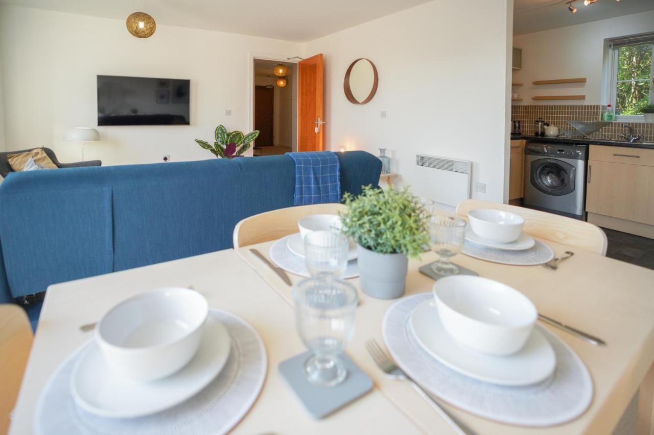 Stylish Apartment With Private Parking Кардіфф Екстер'єр фото
